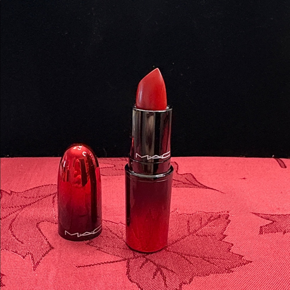 MAC Cosmetics Love Me Lipstick NIB